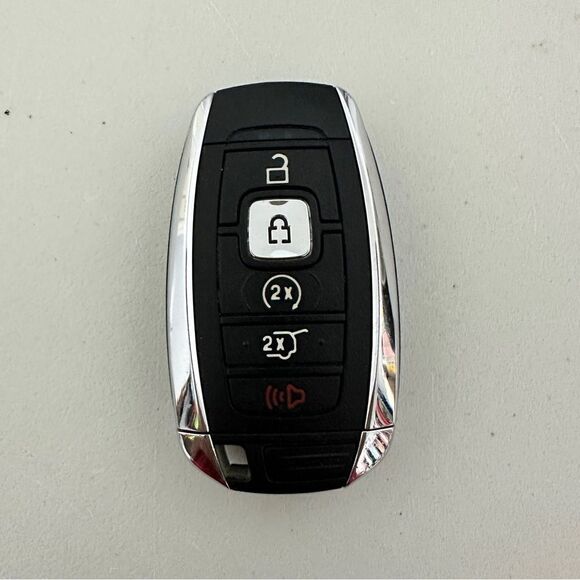 Lincoln Navigator key fob - Picture 1 of 3